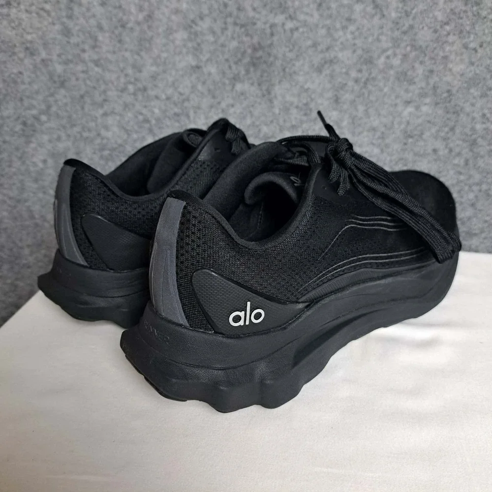 Alo Runner Black Running Shoes A0590U Men's Size 8.5 womens 10